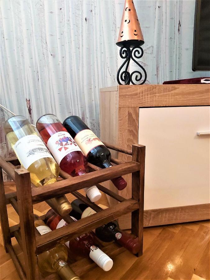 Lena Apartman - Еґер Екстер'єр фото