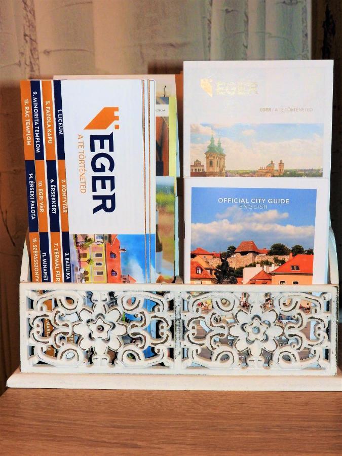 Lena Apartman - Еґер Екстер'єр фото