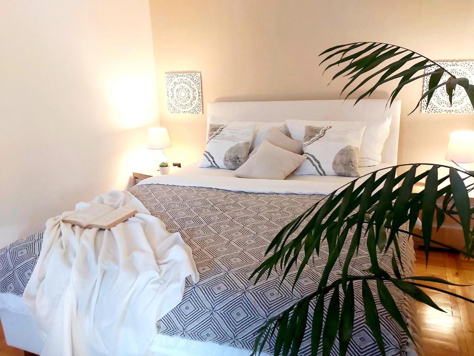 Lena Apartman - Еґер Екстер'єр фото