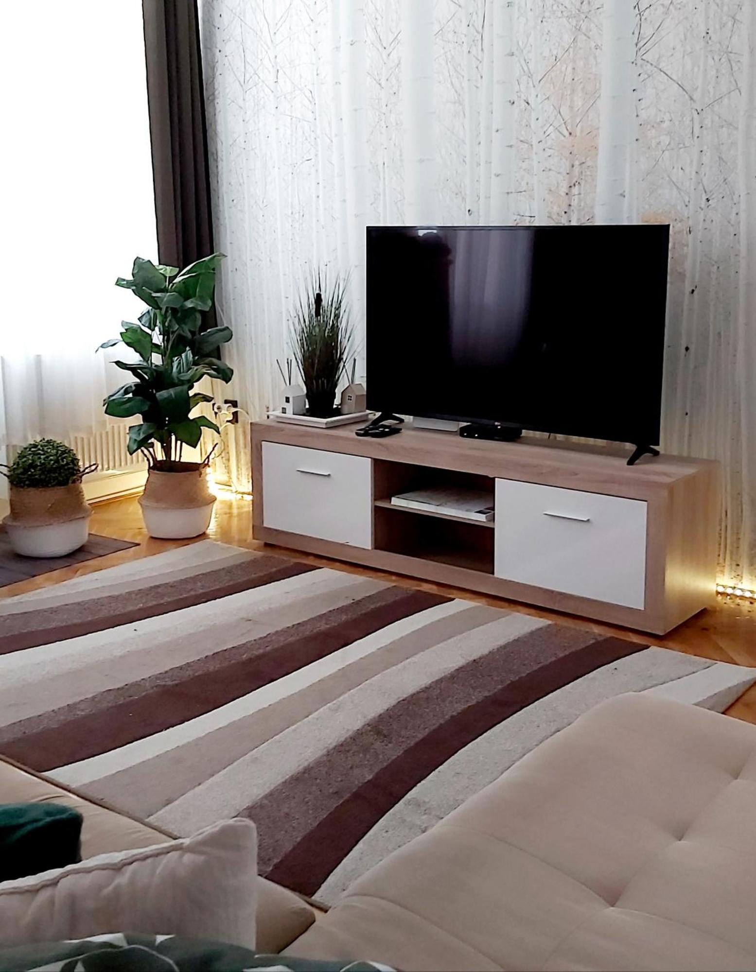 Lena Apartman - Еґер Екстер'єр фото